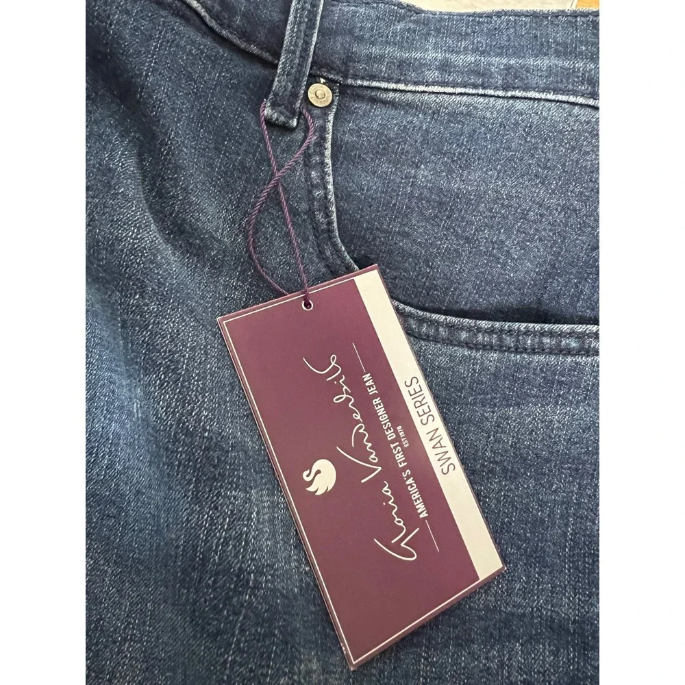 Gloria Vanderbilt Amanda Capri Jeans Women 22W Swan Series Blue Stretch Denm NWT